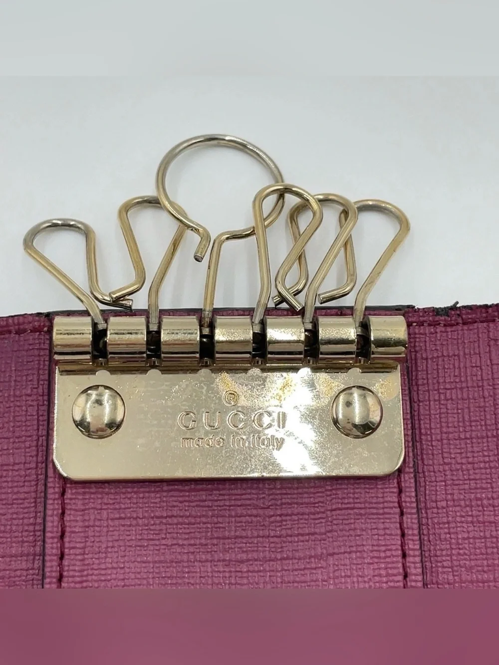 Auth Gucci GG Supreme Brown Leather 6-Key Holder 212111 with GG Charm - Picture 15 of 16